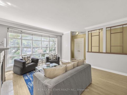 Photo 9 at 220 Catalina Drive, Guildwood, Toronto
