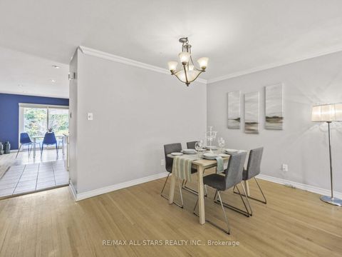 Photo 11 at 220 Catalina Drive, Guildwood, Toronto
