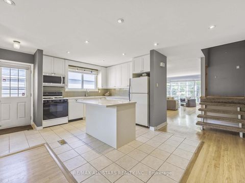 Photo 17 at 220 Catalina Drive, Guildwood, Toronto
