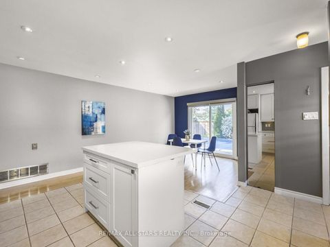 Photo 19 at 220 Catalina Drive, Guildwood, Toronto
