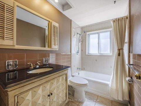 Photo 27 at 220 Catalina Drive, Guildwood, Toronto