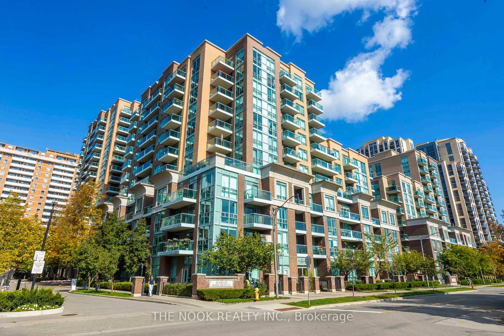 303 - 11 Michael Power Place, City Centre West, Toronto 