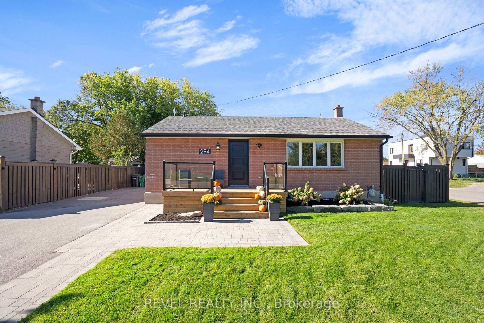 294 Henderson Street, Bolton West, Caledon by Loree Meneguzzi Real Estate 294 Henderson Street, Bolton West, Caledon