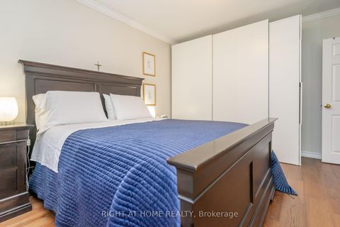 Photo 13 at 63 Allonsius Drive, West Deane, Toronto