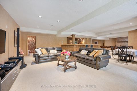 Photo 23 at 12 Alm Court, Aurora Estates, Aurora Photo 23 at 12 Alm Court, Aurora Estates, Aurora