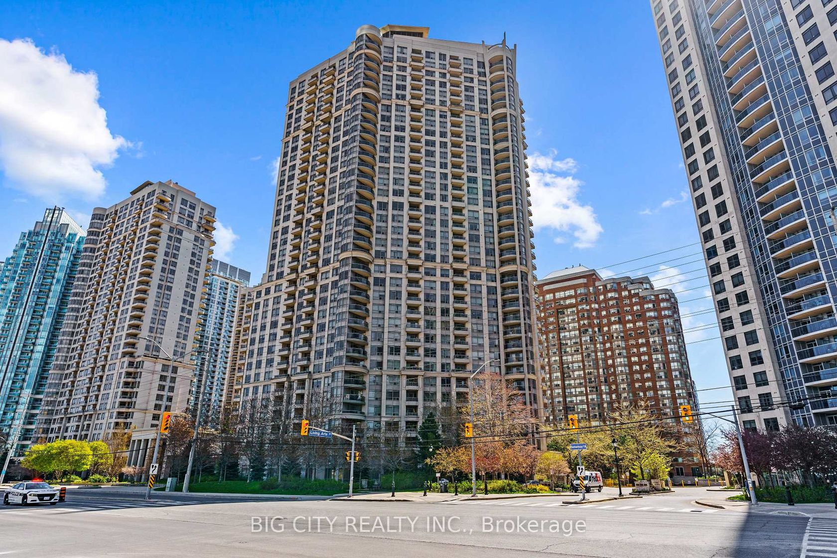 2701 - 310 Burnhamthorpe Road W, City Centre, Mississauga by Loree Meneguzzi Real Estate 2701 - 310 Burnhamthorpe Road W, City Centre, Mississauga
