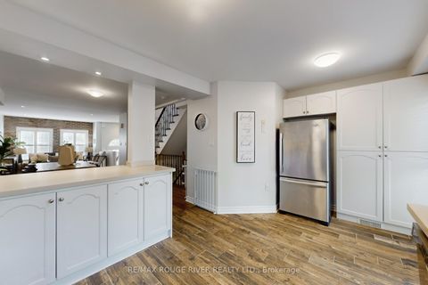 Photo 12 at 20 Rodeo Court, Newtonbrook West, Toronto