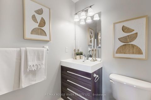 Photo 23 at 20 Rodeo Court, Newtonbrook West, Toronto