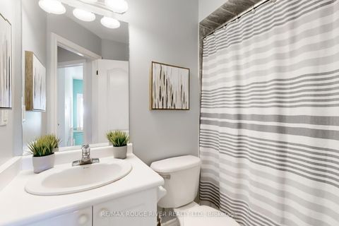 Photo 26 at 20 Rodeo Court, Newtonbrook West, Toronto
