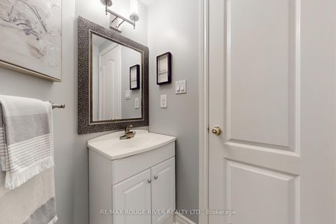 Photo 35 at 20 Rodeo Court, Newtonbrook West, Toronto