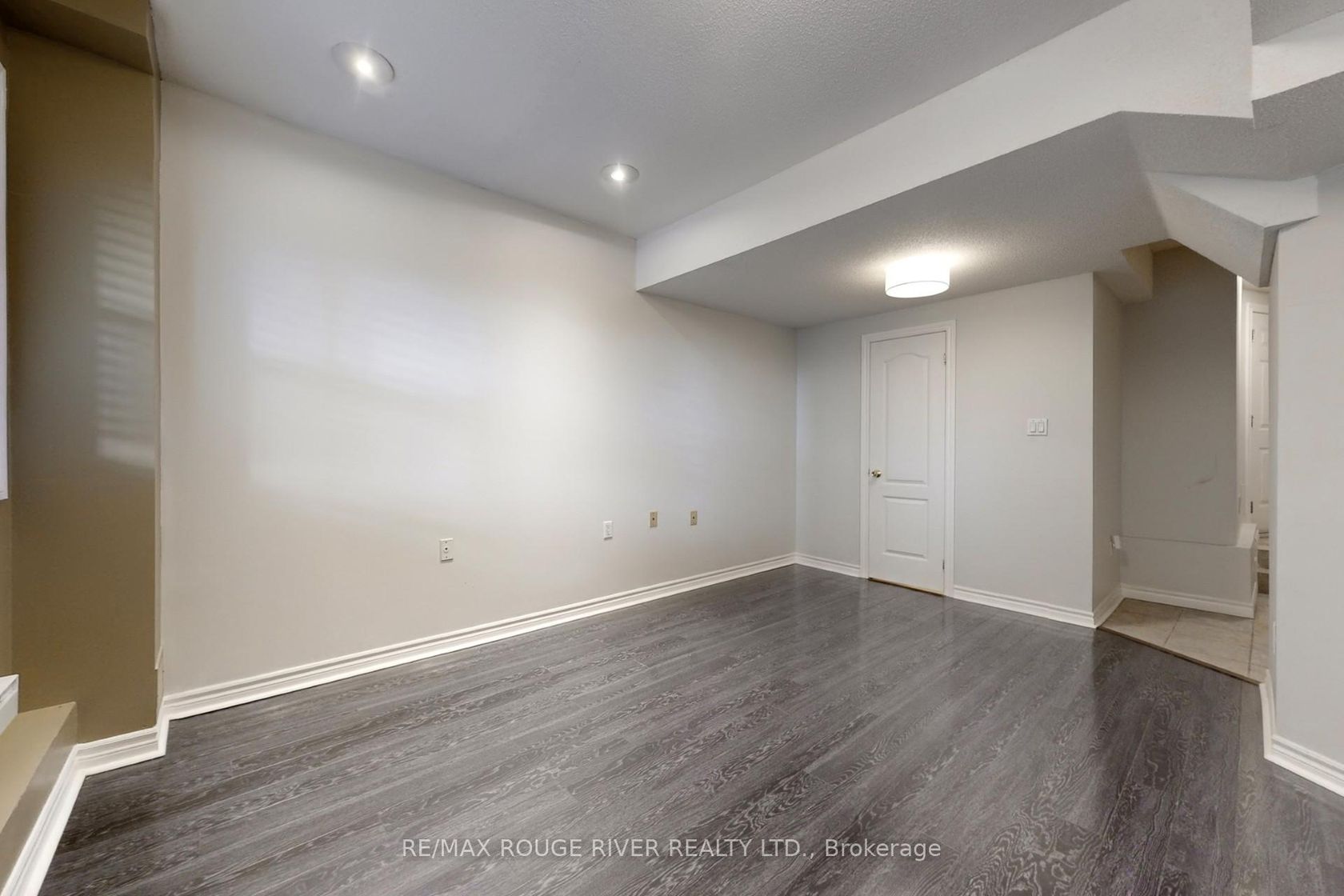 Photo 34 at 20 Rodeo Court, Newtonbrook West, Toronto Photo 34 at 20 Rodeo Court, Newtonbrook West, Toronto