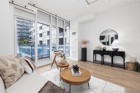 Photo 15 at 301 - 9471 Yonge Street, Observatory, Richmond Hill