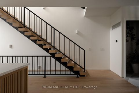 Photo 17 at 741 Richmond Street W, Niagara, Toronto