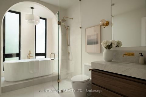 Photo 20 at 741 Richmond Street W, Niagara, Toronto