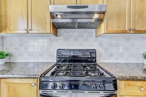 Photo 6 at 108 King William Crescent, Langstaff, Richmond Hill