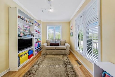 Photo 8 at 108 King William Crescent, Langstaff, Richmond Hill