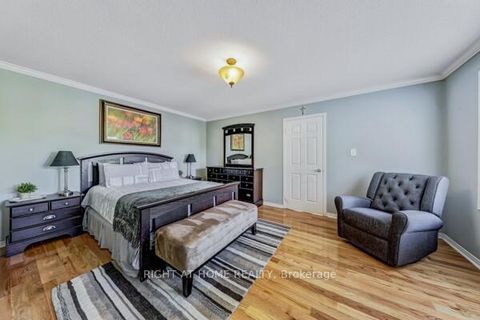 Photo 9 at 108 King William Crescent, Langstaff, Richmond Hill