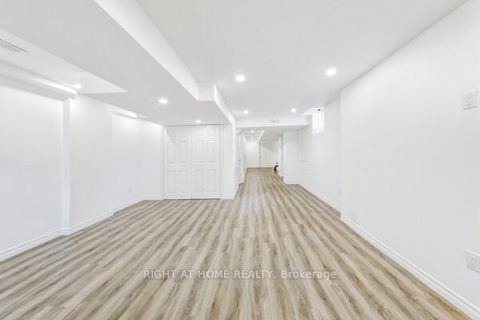 Photo 13 at 108 King William Crescent, Langstaff, Richmond Hill