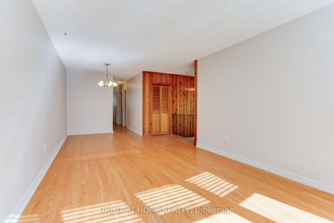 Photo 6 at 40 Kitimat Crescent, Aurora Heights, Aurora