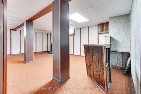 Photo 17 at 40 Kitimat Crescent, Aurora Heights, Aurora