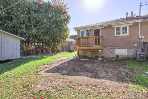 Photo 23 at 40 Kitimat Crescent, Aurora Heights, Aurora