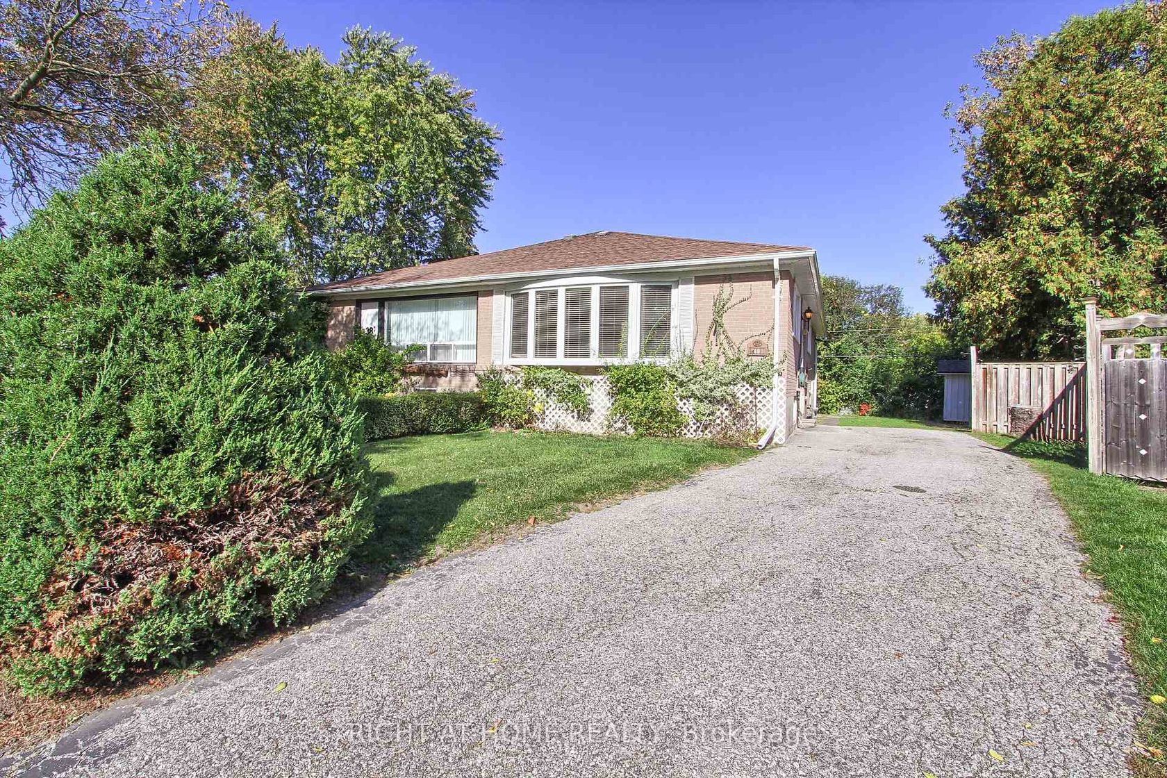 40 Kitimat Crescent, Aurora Heights, Aurora 