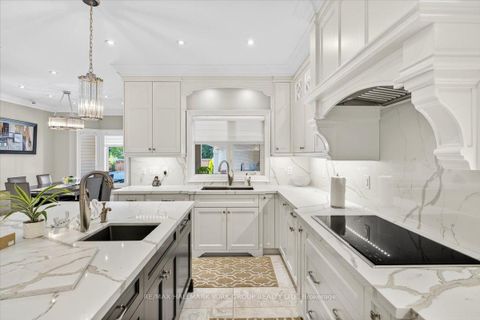 Photo 12 at 16 Woodland Trail Court, Islington Woods, Vaughan