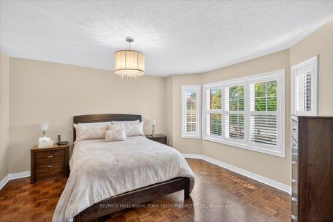 Photo 24 at 16 Woodland Trail Court, Islington Woods, Vaughan