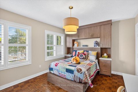 Photo 34 at 16 Woodland Trail Court, Islington Woods, Vaughan