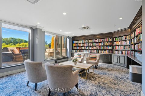 Photo 22 at 111 - 14924 Yonge Street, Aurora Highlands, Aurora