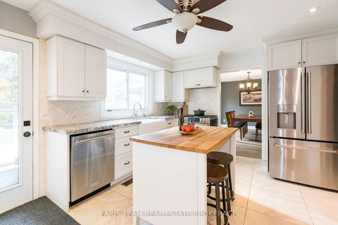 Photo 4 at 27 Garrett Crescent, North Shore, Barrie