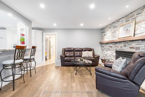 Photo 10 at 27 Garrett Crescent, North Shore, Barrie