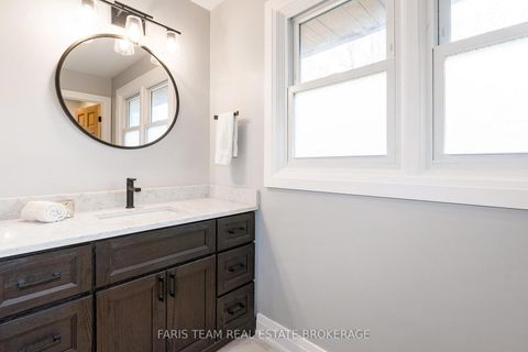 Photo 23 at 27 Garrett Crescent, North Shore, Barrie