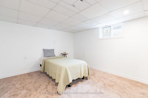 Photo 30 at 27 Garrett Crescent, North Shore, Barrie