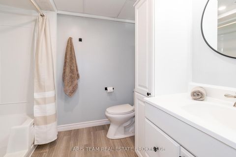 Photo 31 at 27 Garrett Crescent, North Shore, Barrie