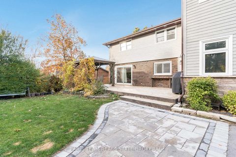 Photo 35 at 27 Garrett Crescent, North Shore, Barrie