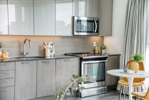 Photo 9 at 2102 - 403 Church Street, Yonge Corridor, Toronto Photo 9 at 2102 - 403 Church Street, Yonge Corridor, Toronto