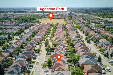 Photo 3 at 40 Tuscana Boulevard, Patterson, Vaughan