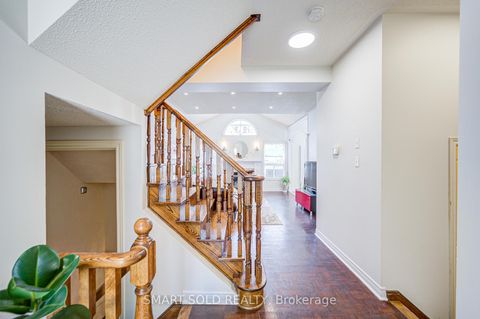 Photo 7 at 40 Tuscana Boulevard, Patterson, Vaughan