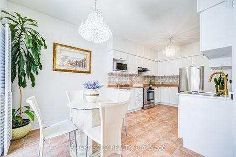 Photo 14 at 40 Tuscana Boulevard, Patterson, Vaughan