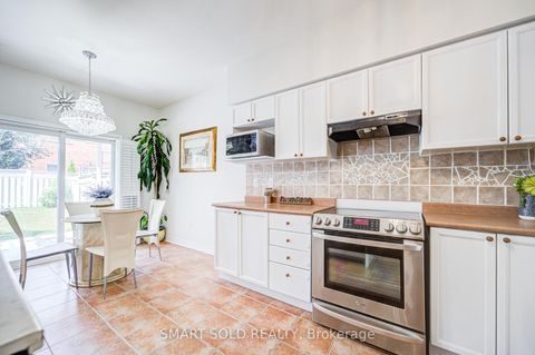 Photo 17 at 40 Tuscana Boulevard, Patterson, Vaughan