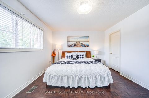 Photo 21 at 40 Tuscana Boulevard, Patterson, Vaughan