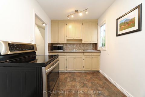 Photo 3 at 57 Merritt Road, Parkview, Toronto