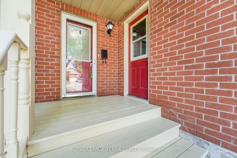 Photo 1 at 67 Livingstone Street W, Sunnidale, Barrie