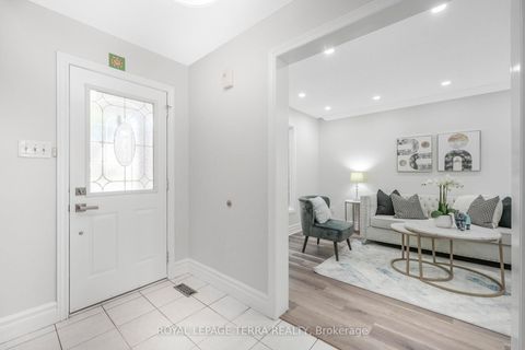 Photo 4 at 67 Livingstone Street W, Sunnidale, Barrie