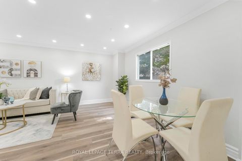 Photo 8 at 67 Livingstone Street W, Sunnidale, Barrie