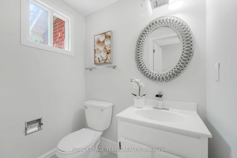 Photo 13 at 67 Livingstone Street W, Sunnidale, Barrie