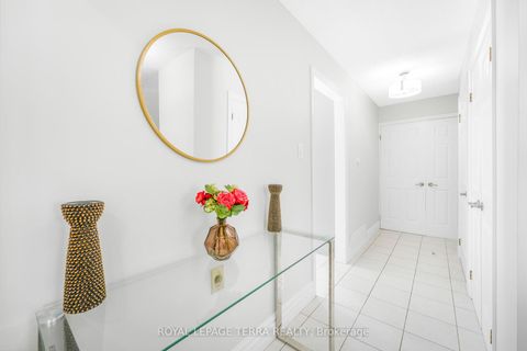 Photo 14 at 67 Livingstone Street W, Sunnidale, Barrie