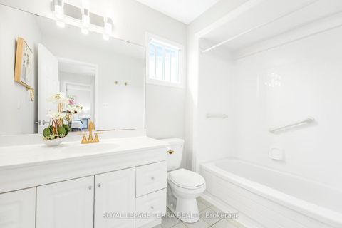Photo 21 at 67 Livingstone Street W, Sunnidale, Barrie