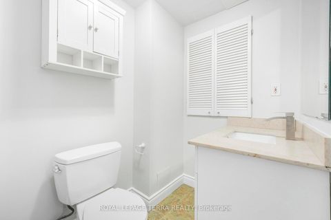 Photo 25 at 67 Livingstone Street W, Sunnidale, Barrie